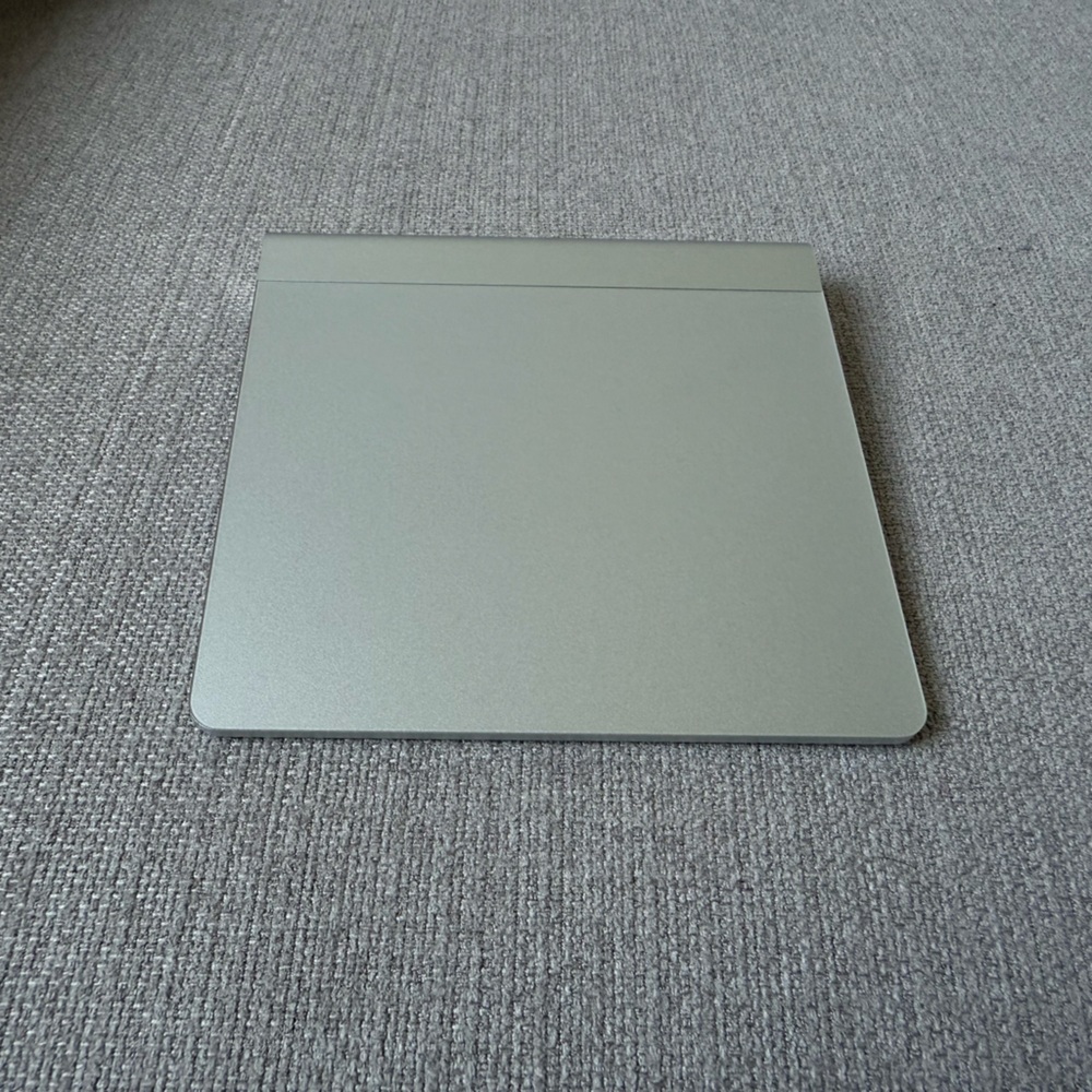 Apple Magic Trackpad A1339 Gen 1 Wireless Bluetooth, Multi-Touch, Silver